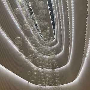 一つ目のチャペルの天井にある装飾