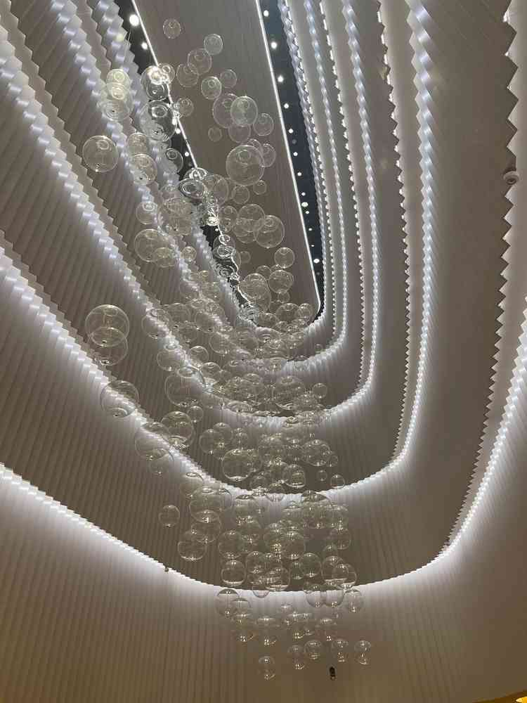 一つ目のチャペルの天井にある装飾