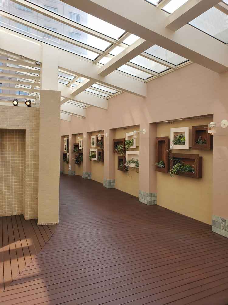 チャペルまでの道