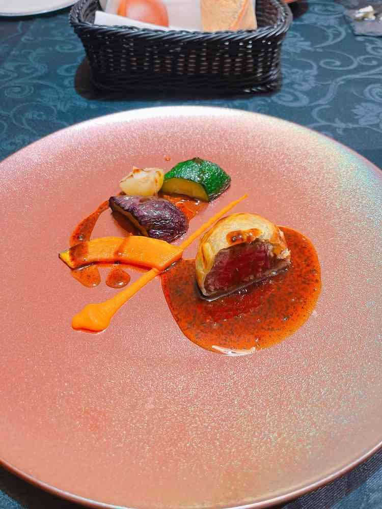 料理にも力を入れているとお聞きしましたが、かなり美味しかったです。