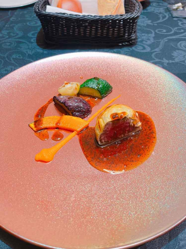 料理にも力を入れているとお聞きしましたが、かなり美味しかったです。