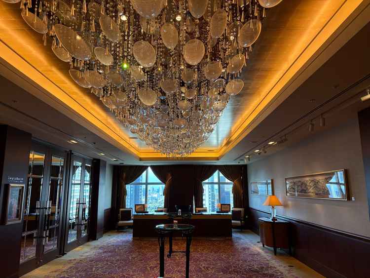 披露宴会場の前で、ここでもウェルカムドリンクがあるのは魅力でした