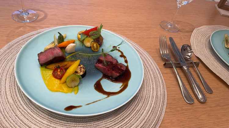 試食のお料理。盛り付けも丁寧で美味しい。