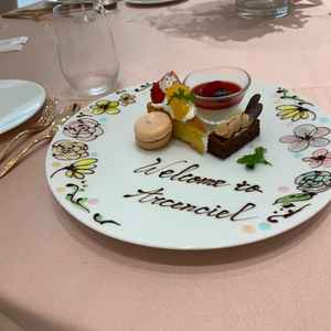 デザート。綺麗で美味しかった。