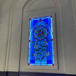 教会のステンドグラスです