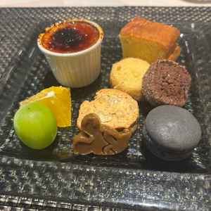 デザートの試食