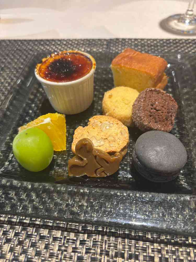 デザートの試食