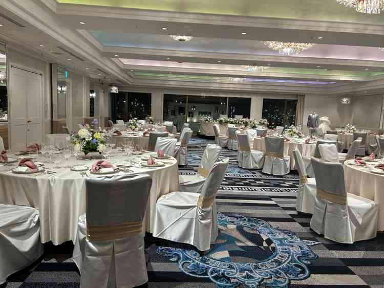 披露宴会場の写真。テラス付きのお部屋で人気とのこと。