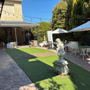 披露宴前のガーデンパーティー会場