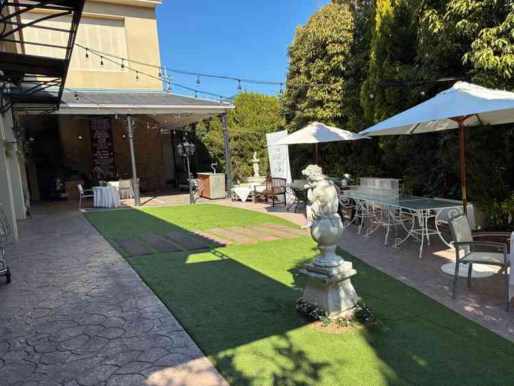 披露宴前のガーデンパーティー会場