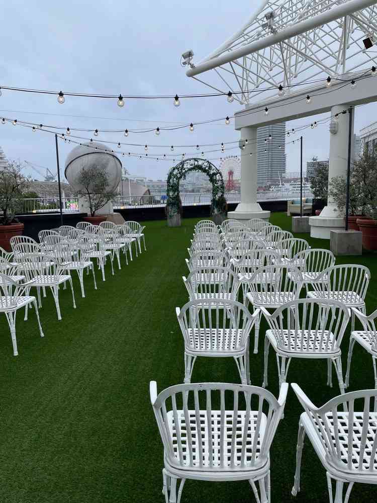 ガーデンの挙式会場を案内していただきました