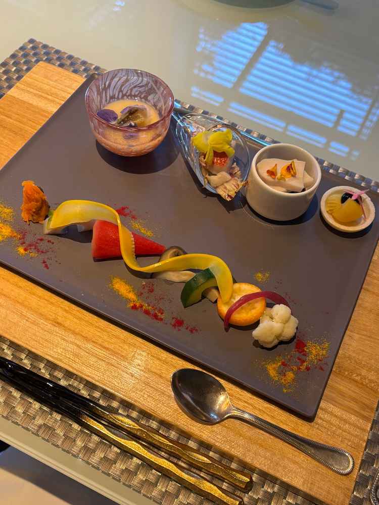 盛り付けも美しく、おいしかったです