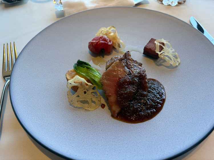 メインのお肉は脂身が多かったですが美味しかったです。