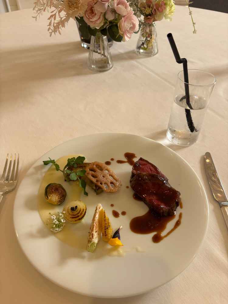 奈良の榛原牛を使用した料理です。大阪で榛原牛を食べることはなかなかないことなので、とても貴重です。