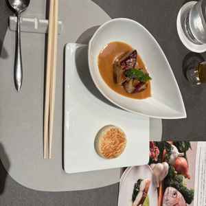 試食でいただいたフォワグラのポワレ。シェフのこだわり詰まっておりとても美味しかった。