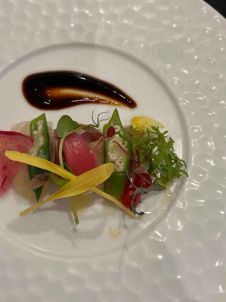 試食の前菜。お刺身も美味しかったし、奥にある茶色の醤油のソースが美味でした！