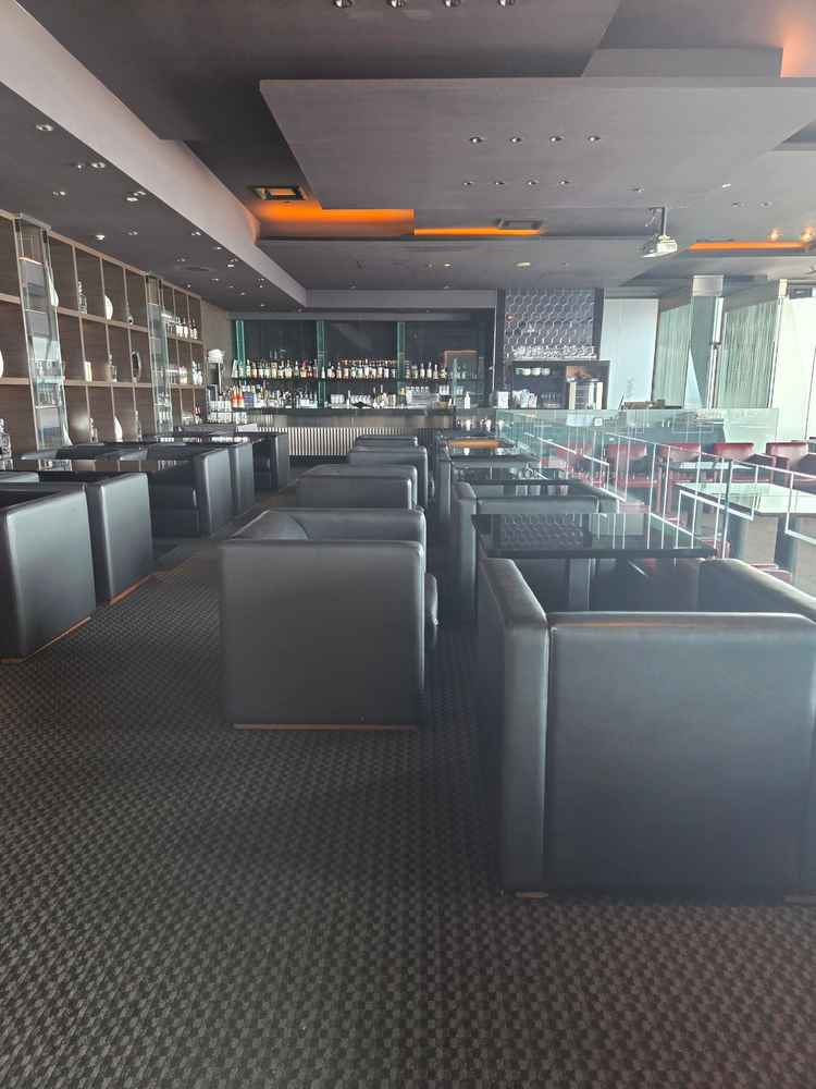 待合室として利用ができる。景色もよく落ち着いて過ごすことができる。