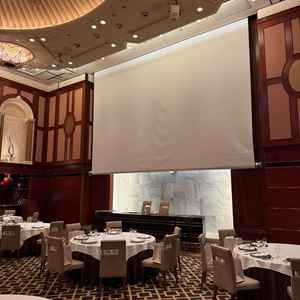 巨大なスクリーンを備えており、演出の幅が広がりそうだと感じました。