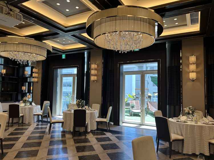 日光が差し込む素敵な空間でした。規模感も自分達のゲストの人数に合っているように感じました。