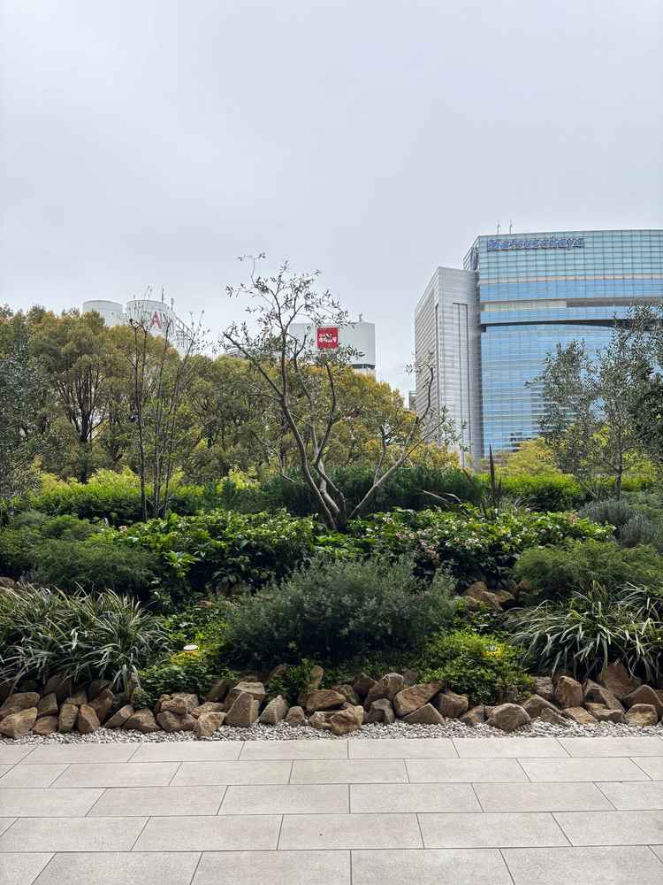 チャペルを抜けたテラスです。