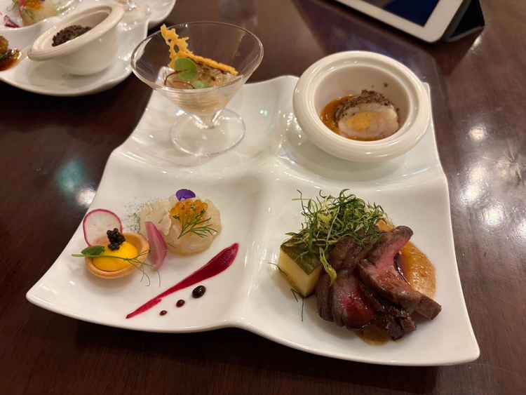試食。全て大変美味しかったです。こだわりを感じました。