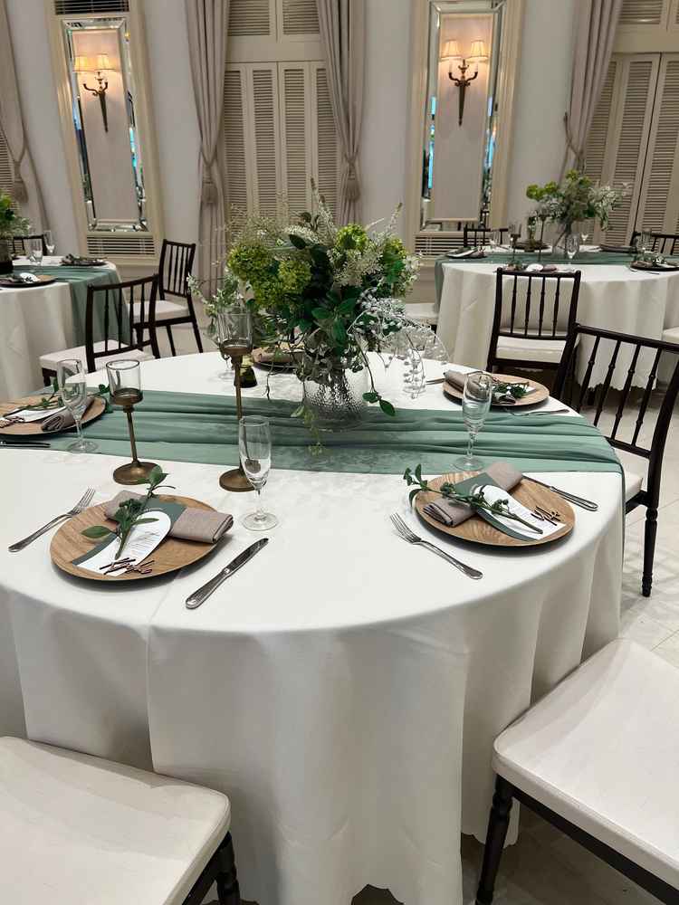 テーブルセッティングの見本です。自分たちの好みに変えれるようです！