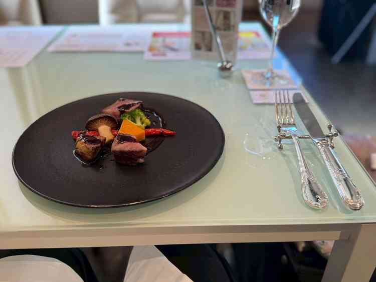 試食をいただきました。食事の説明も丁寧にしていただき、美味しくいただきました。