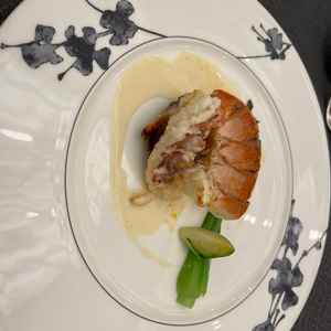 試食会で出た、オマール海老。香り高くて美味しかった