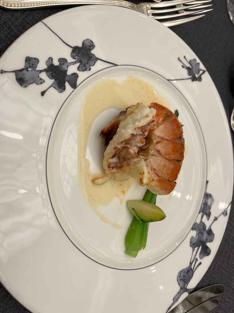 試食会で出た、オマール海老。香り高くて美味しかった