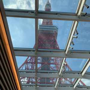 扉が開いた瞬間に目の前に東京タワーが見えるチャペルに感動しました。
