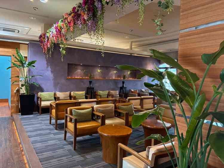 ゲスト用のラウンジが開放感があって、利用しやすいと思いました。また海も見えるのでそこもよかったです。