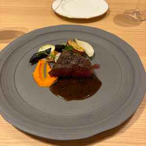 試食会のメイン料理。国産和牛フィレ肉、とても柔らかく美味しかった。