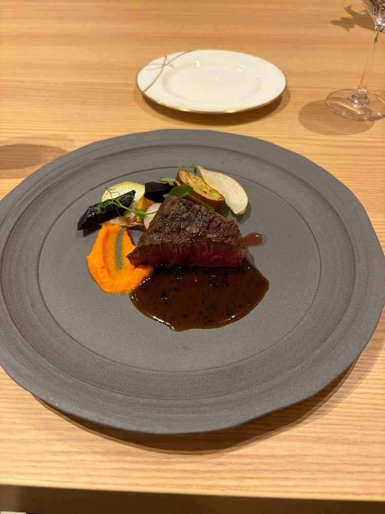 試食会のメイン料理。国産和牛フィレ肉、とても柔らかく美味しかった。