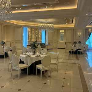 美女と野獣テーマの披露宴会場