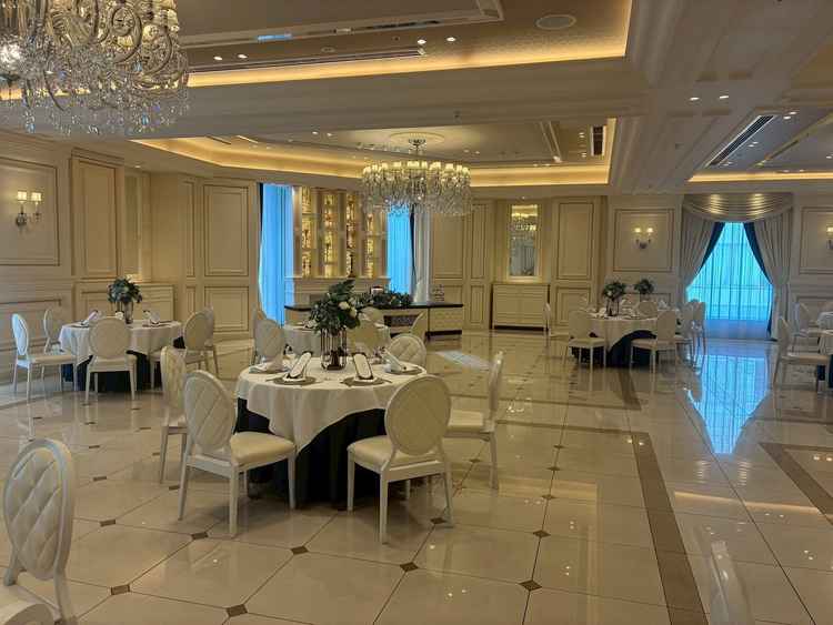 美女と野獣テーマの披露宴会場