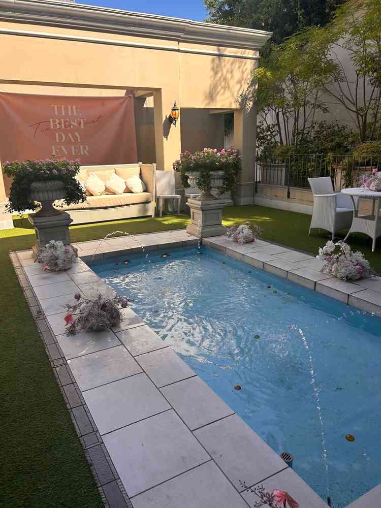 披露宴会場1にあるプール 少し特別な空間に出来て楽しそう