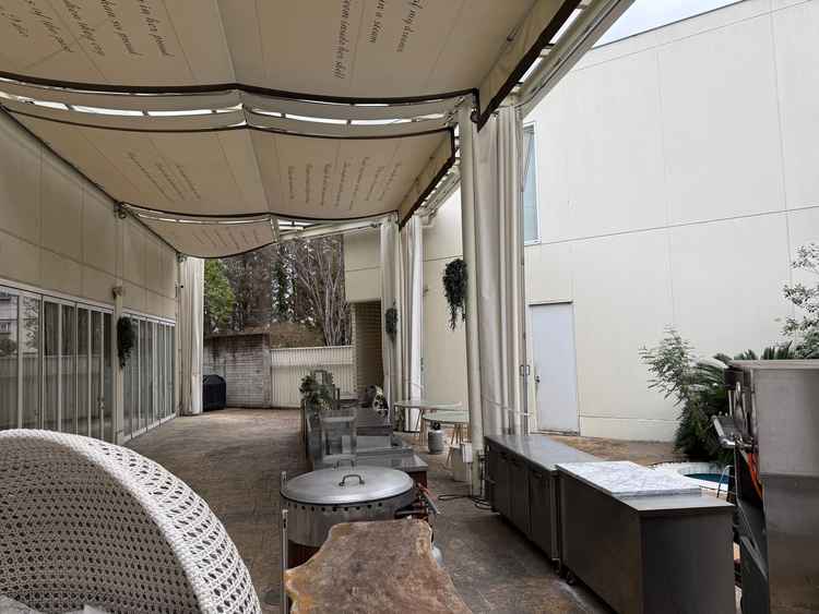 ここでキッチンライブができます