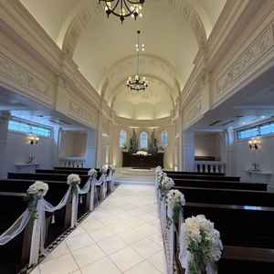 チャペル（白い大聖堂）