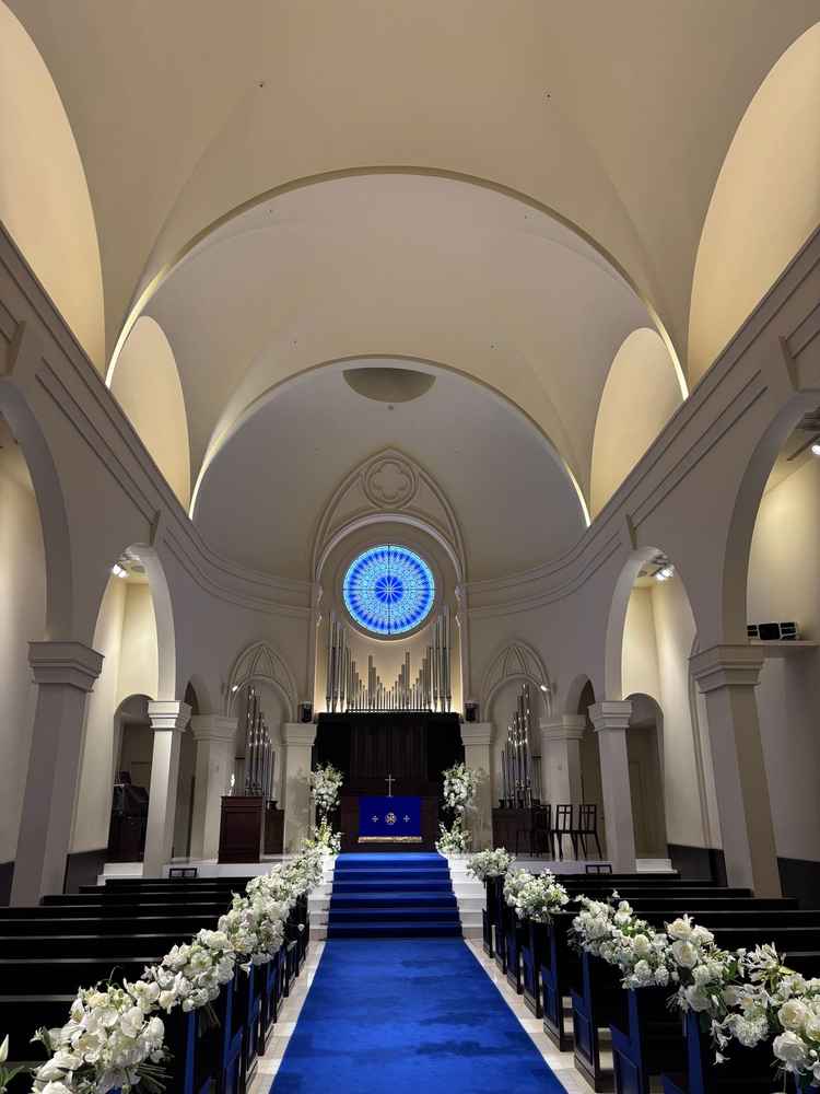 幻想的なチャペル