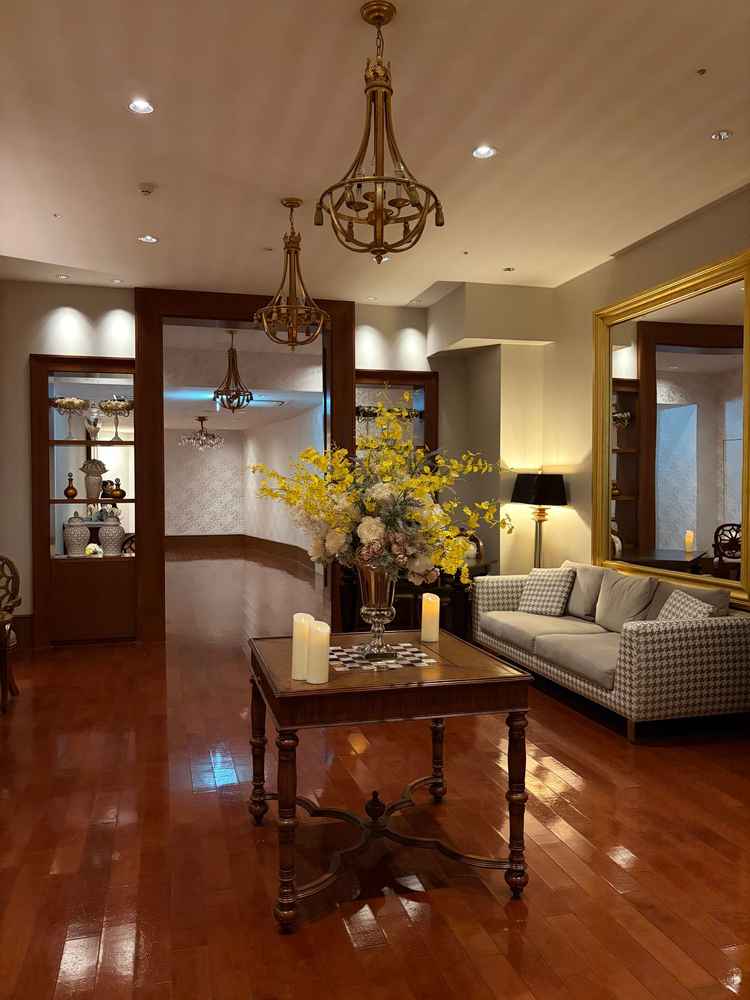 両家控え室は、2人の人生を一冊の本のようにして楽しめるというコンセプトがいいなと思いました。