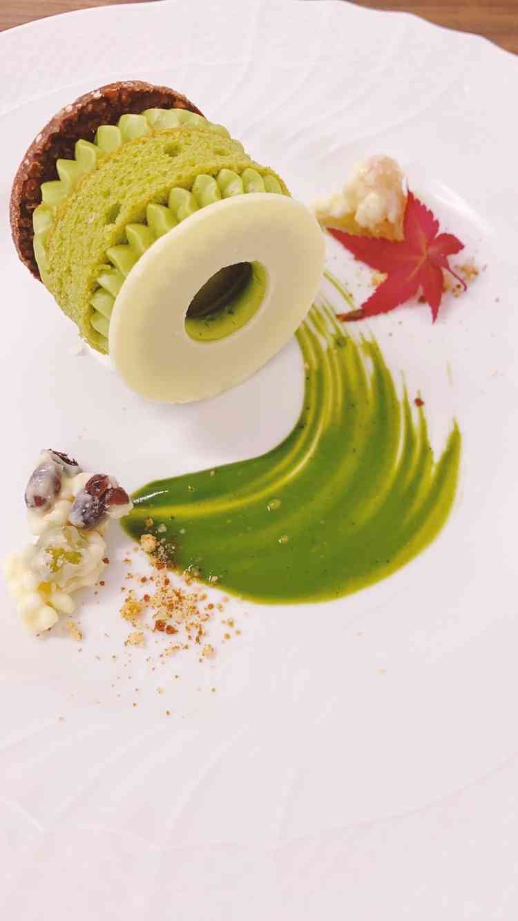 試食会のデザート。季節を感じ、彩り鮮やかなデザートプレートでとても上品で美味しかったです。