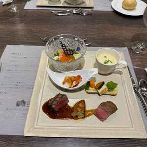 シェフ自ら料理の説明をしていただき、安心してお任せできると感じました。