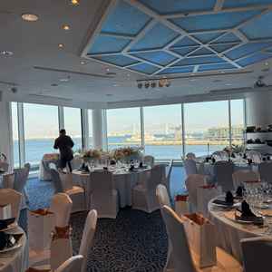 オーシャンビューの披露宴会場