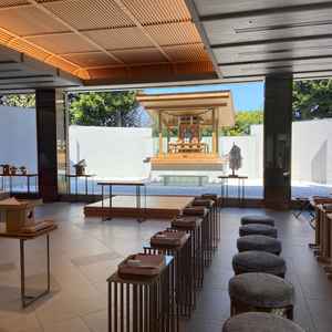 記念館で挙式を挙げることもでき、自然光が入ってとても明るく珍しいなと感じた。