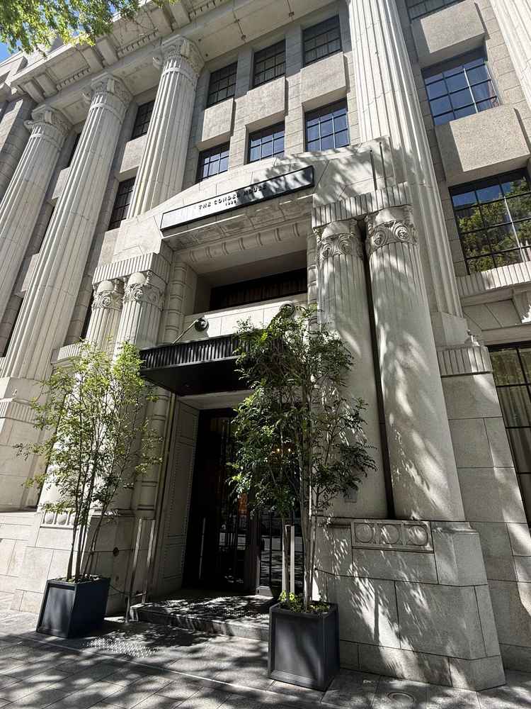 旧名古屋銀行本店のためパッと見て、まさか結婚式場だと思わないような風情ある建物がすワクワクしました。