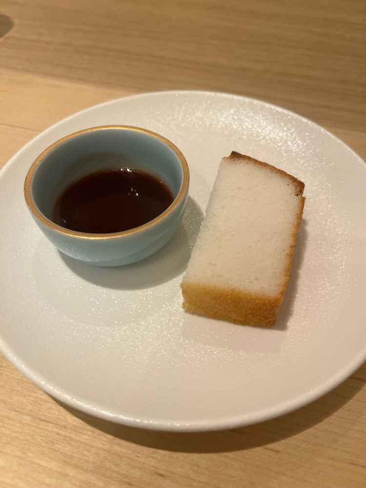 モチモチしっとりふんわり。中々出会えない美味しい米粉パンでした。