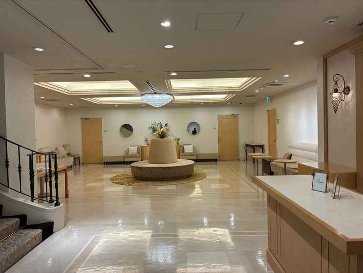 自分たちのオリジナリティを出して飾り付けが自由にできるウェルカムスペース。