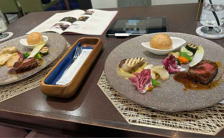 試食は彩りよく上品に盛り付けられており見た目からでも楽しめる料理で美味しかったです