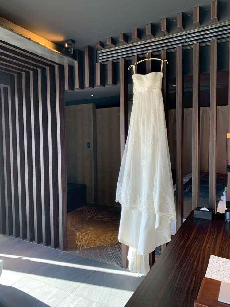 宿泊でグレードアップをすると泊まれるスイートルームは景色も良く、室内も広いため少人数の二次会も開ける