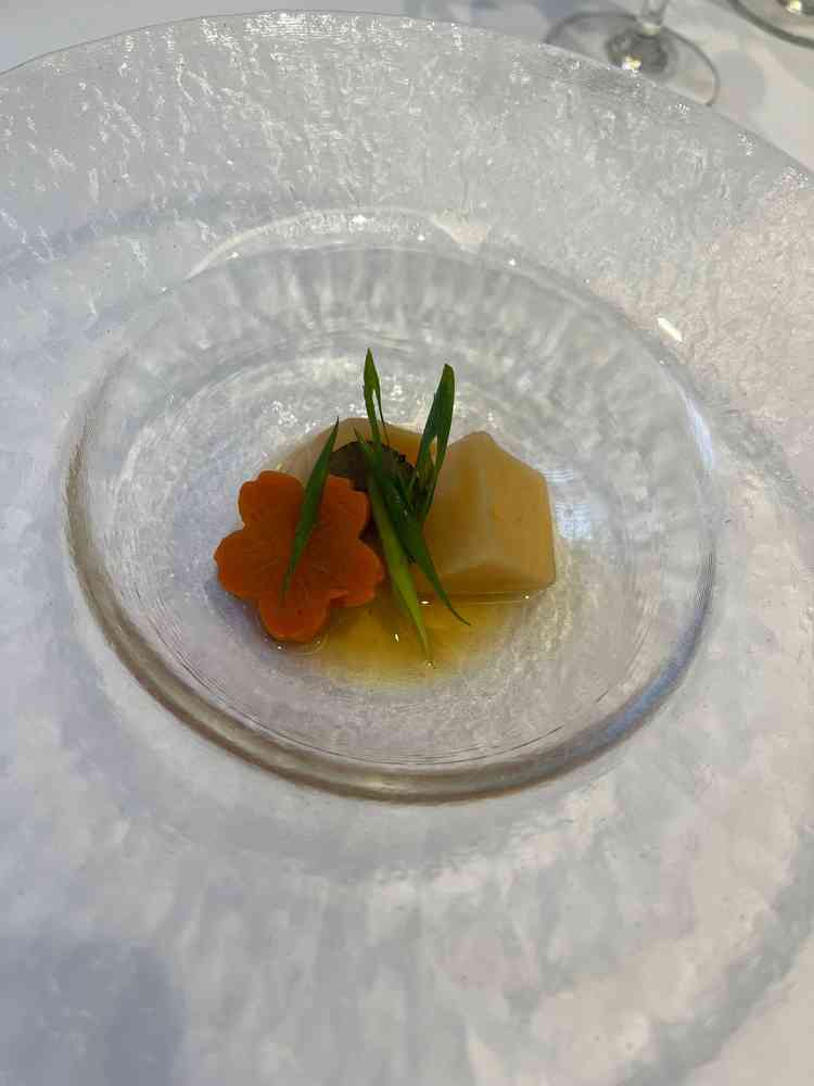 試食では、フレンチではなく珍しい和食も出てきた。